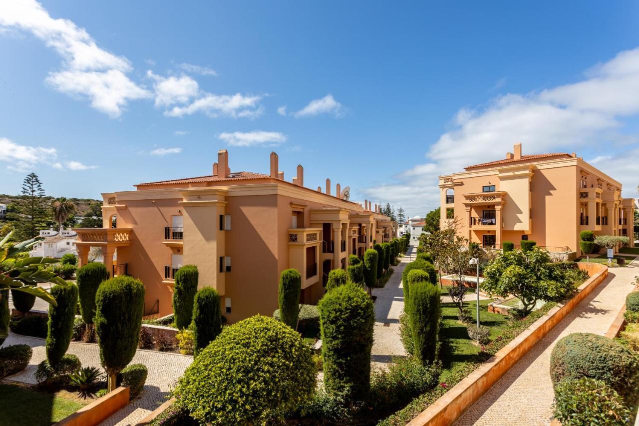 Sun And Sea - Baia Da Luz Apartment Exterior photo